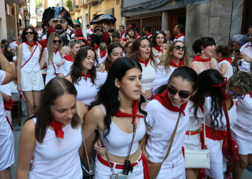 Fotos de la pañuelada de las chicas en fiestas de Estella