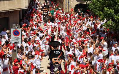 Fotos de la procesión y pañuelada de Estella