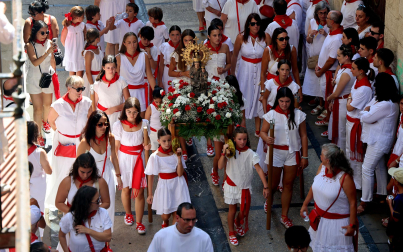 Fotos de la procesión y pañuelada de Estella