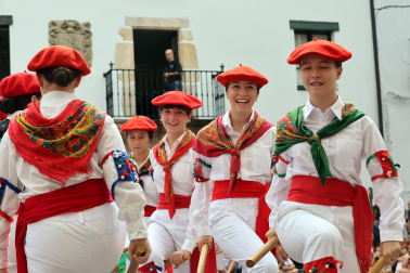 Fotos de la Bordon Dantza en Bera