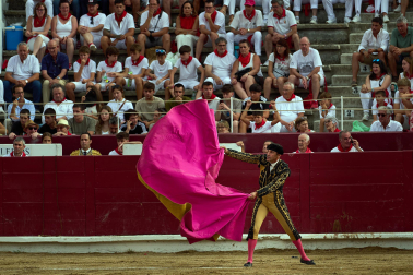Fotos de la corrida mixta de fiestas de Estella