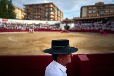 Fotos de la corrida mixta de fiestas de Estella