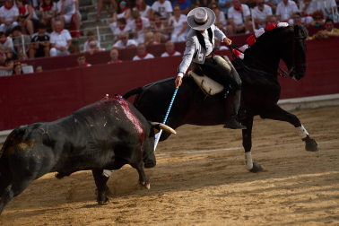 Fotos de la corrida mixta de fiestas de Estella