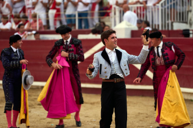 Fotos de la corrida mixta de fiestas de Estella
