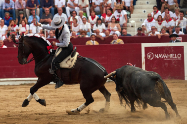 Fotos de la corrida mixta de fiestas de Estella