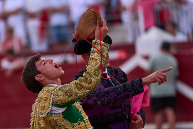 Fotos de la corrida mixta de fiestas de Estella