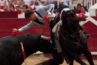 Fotos de la corrida mixta de fiestas de Estella