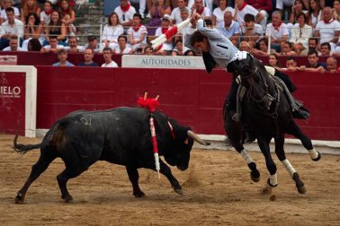 Fotos de la corrida mixta de fiestas de Estella