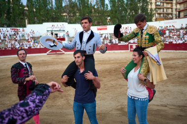 Fotos de la corrida mixta de fiestas de Estella