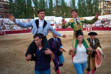 Fotos de la corrida mixta de fiestas de Estella