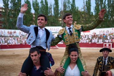 Fotos de la corrida mixta de fiestas de Estella