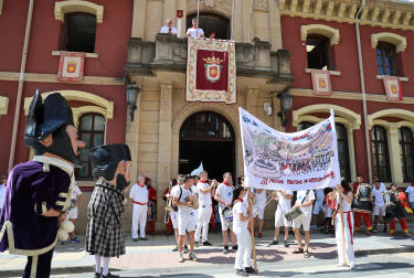 Fotos del cohete infantil de Estella