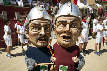 Fotos del cohete de fiestas de Larraga
