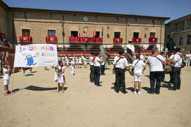 Fotos del cohete de fiestas de Larraga