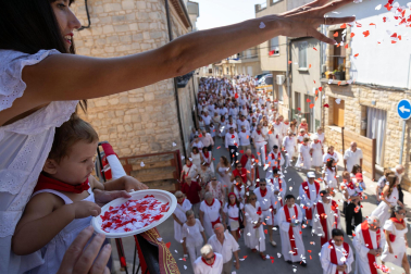 Fotos de la procesión de Fustiñana en honor a los patrones Justo y Pastor