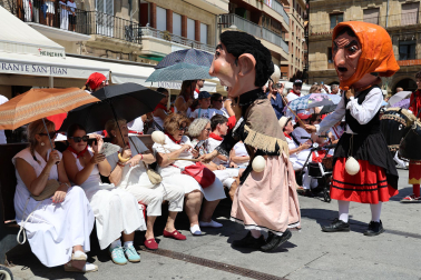 Fotos de la despedida de gigantes de fiestas de Estella