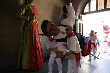 Fotos de la despedida de gigantes de fiestas de Estella