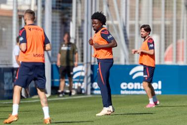 Fotos de la última sesión de Osasuna antes de medirse en EL Sadar al Al-Ain