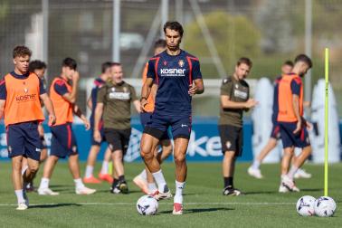 Fotos de la última sesión de Osasuna antes de medirse en EL Sadar al Al-Ain