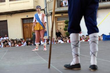 Fotos del paloteado de las fiestas de Fustiñana