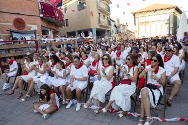 Fotos del paloteado de las fiestas de Fustiñana