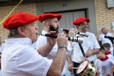 Fotos del paloteado de las fiestas de Fustiñana