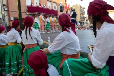 Fotos del paloteado de las fiestas de Fustiñana