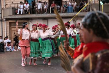 Fotos del paloteado de las fiestas de Fustiñana