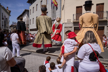 Fotos del inicio de las fiestas de Aoiz 2026
