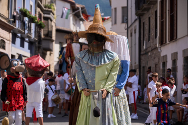 Fotos del inicio de las fiestas de Aoiz 2026