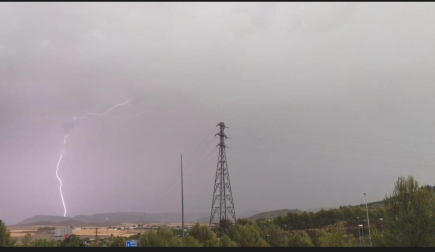Vídeo: La tormenta ha dejado varios rayos en la comarca de Pamplona este sábado