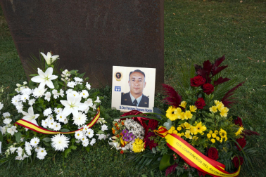 Fotos del homenaje al teniente Casanova, asesinado por ETA hace 26 años