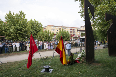 Fotos del homenaje al teniente Casanova, asesinado por ETA hace 26 años