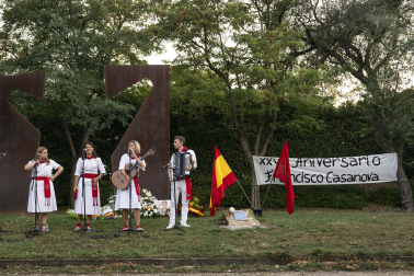 Fotos del homenaje al teniente Casanova, asesinado por ETA hace 26 años