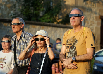 Fotos del eclipse solar en Estella