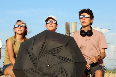 Fotos del eclipse solar en Pamplona