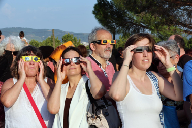 Fotos del eclipse solar en Pamplona