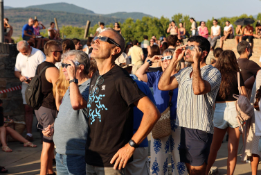 Fotos del eclipse solar en Pamplona
