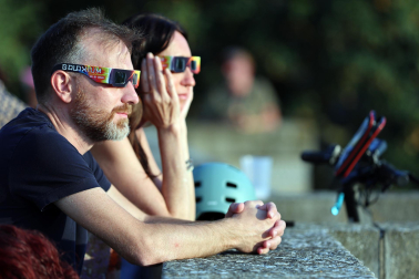 Fotos del eclipse solar en Pamplona