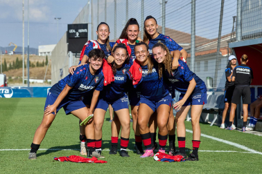 Fotos del triangular Copa Sentimiento en Tajonar