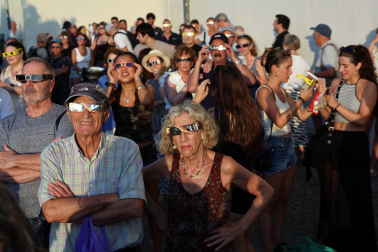 Fotos del eclipse solar en Pamplona