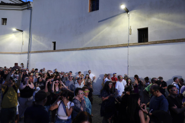 Fotos del eclipse solar en Pamplona