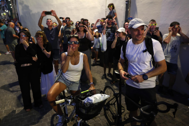 Fotos del eclipse solar en Pamplona