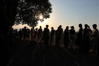 Fotos del eclipse solar en Pamplona