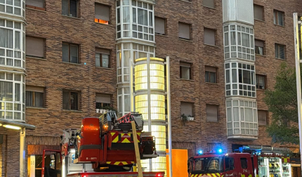 Vídeo del incendio en una vivienda de la plaza Yamaguchi