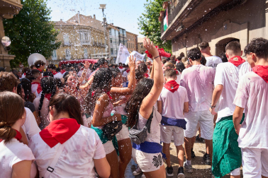 Fotos del cohete de fiestas de Tafalla 2026