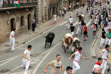 Fotos del primer encierro de las fiestas de Tafalla 2026