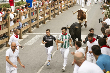 Fotos del primer encierro de las fiestas de Tafalla 2026