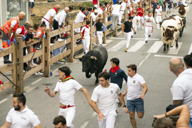 Fotos del primer encierro de las fiestas de Tafalla 2026