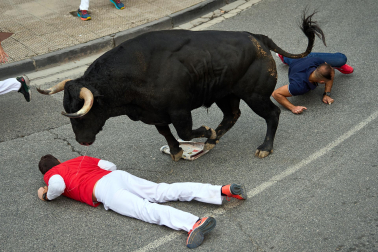 Fotos del primer encierro de las fiestas de Tafalla 2026